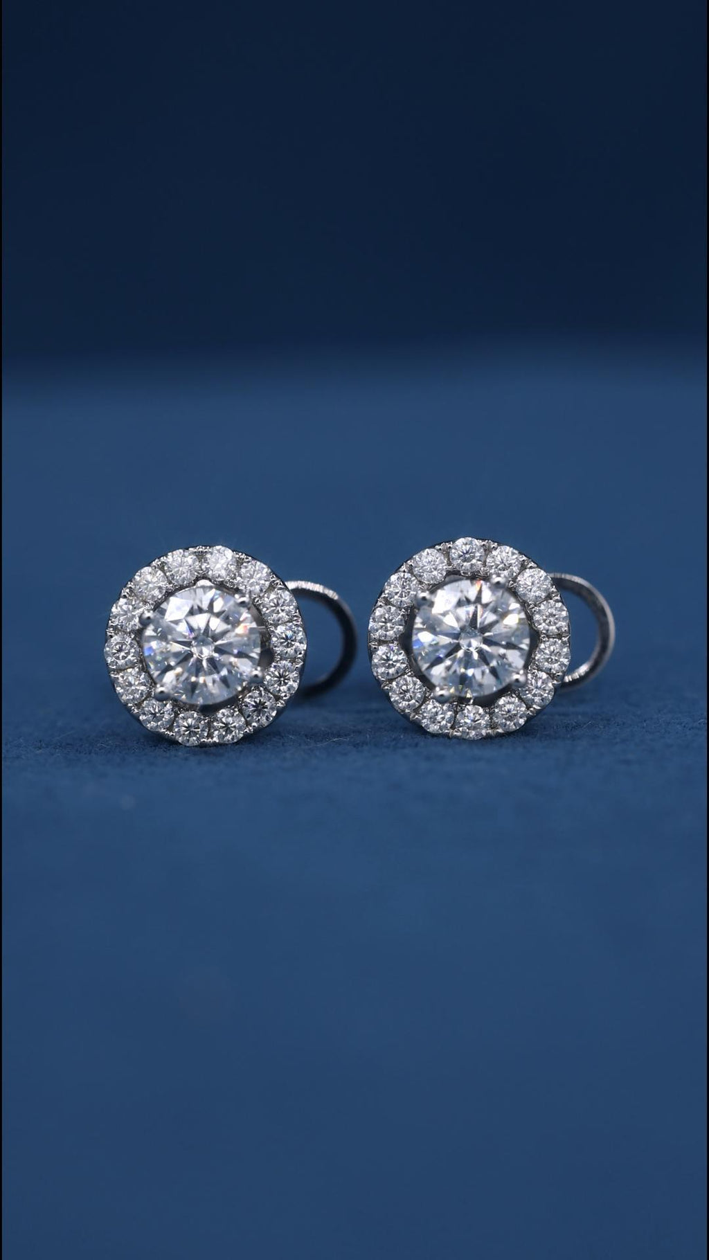 Kolczyki „Moissanit w wieńcu”