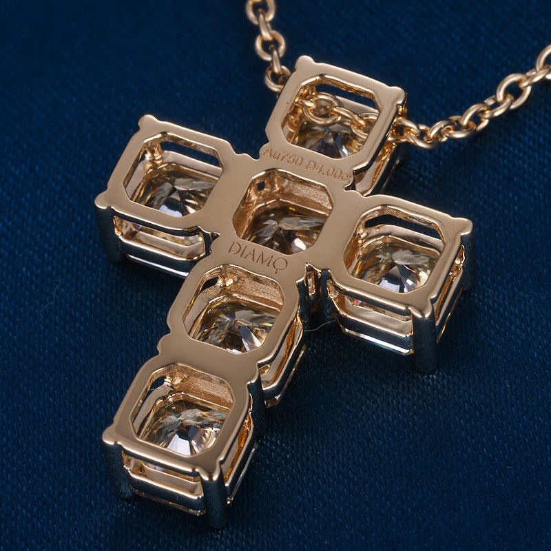 Krzyż z moissanitem, żółty diament