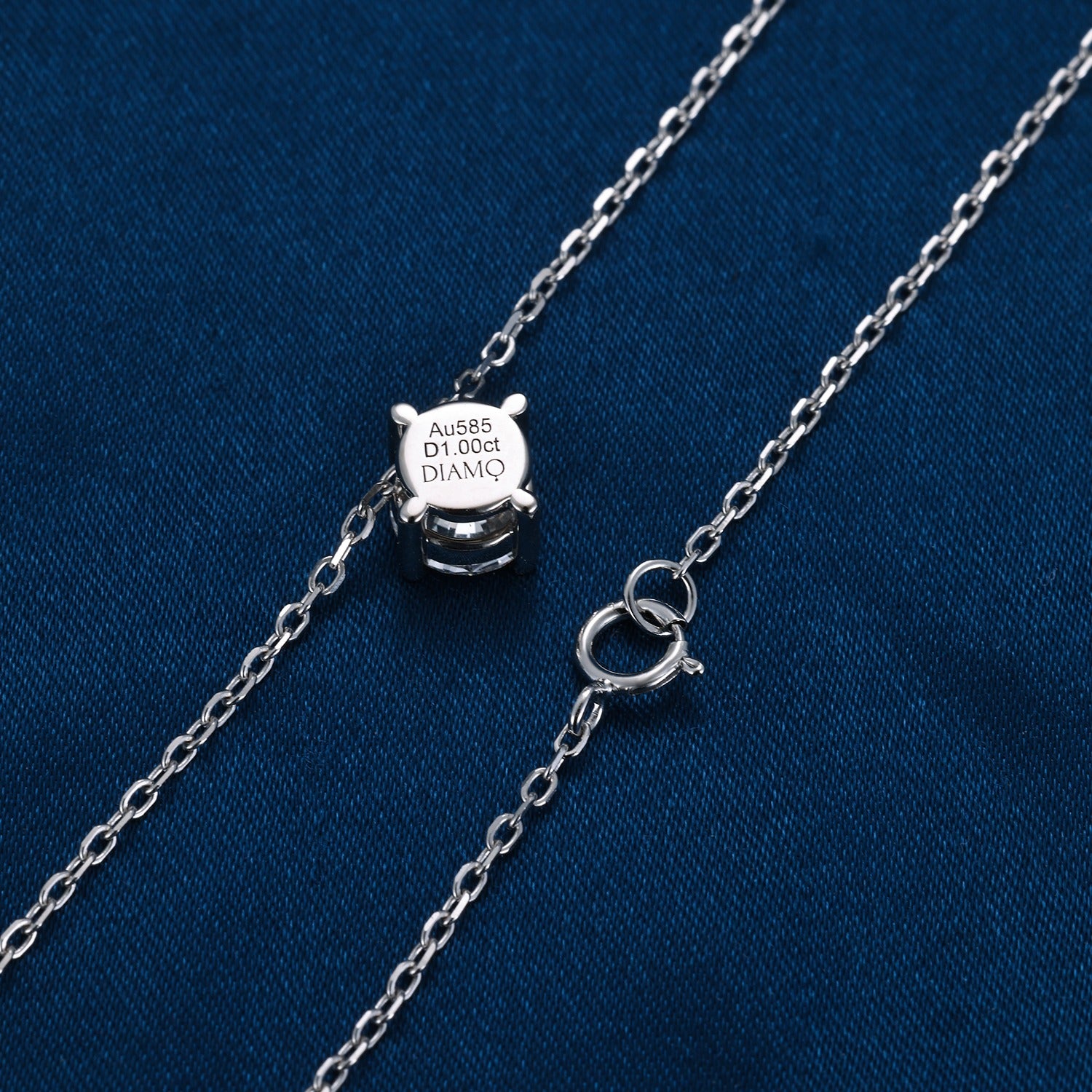 Naszyjnik z diamentem laboratoryjnym